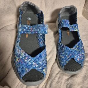 Bernie Mev Blue Multi Woven Elastic Mary Jane Open Toe Flats Womens 41